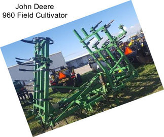 John Deere 960 Field Cultivator