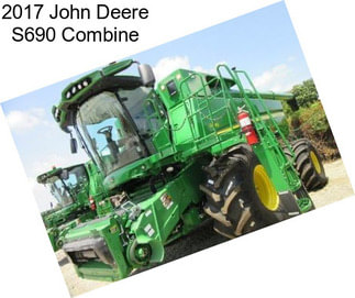 2017 John Deere S690 Combine