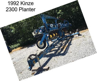 1992 Kinze 2300 Planter