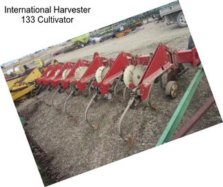 International Harvester 133 Cultivator