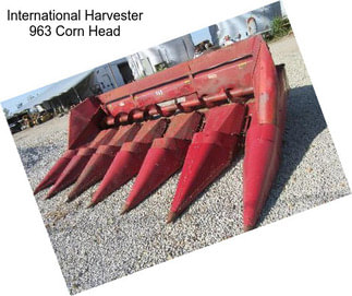 International Harvester 963 Corn Head