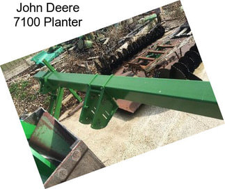 John Deere 7100 Planter