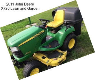 2011 John Deere X720 Lawn and Garden