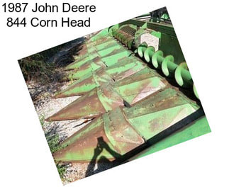 1987 John Deere 844 Corn Head