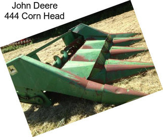 John Deere 444 Corn Head