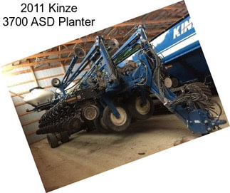 2011 Kinze 3700 ASD Planter