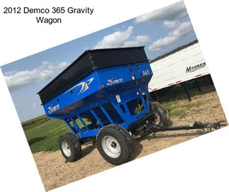 2012 Demco 365 Gravity Wagon