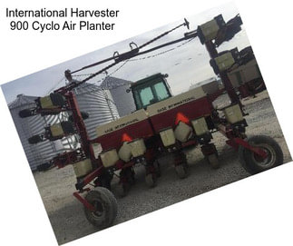 International Harvester 900 Cyclo Air Planter