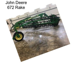 John Deere 672 Rake