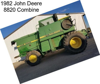 1982 John Deere 8820 Combine