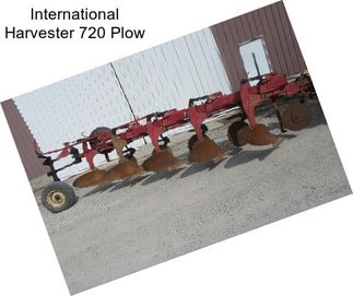 International Harvester 720 Plow