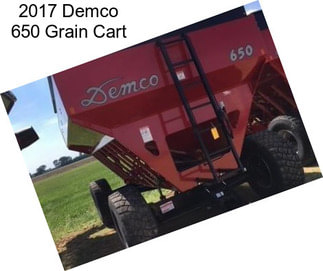 2017 Demco 650 Grain Cart