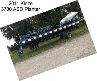 2011 Kinze 3700 ASD Planter