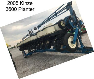 2005 Kinze 3600 Planter