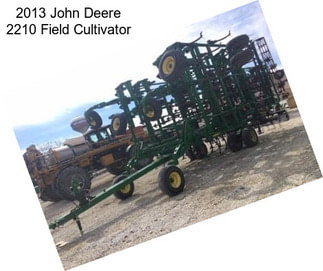 2013 John Deere 2210 Field Cultivator