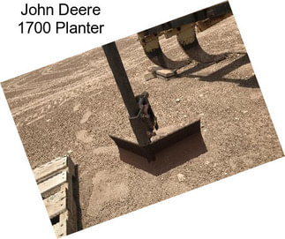 John Deere 1700 Planter