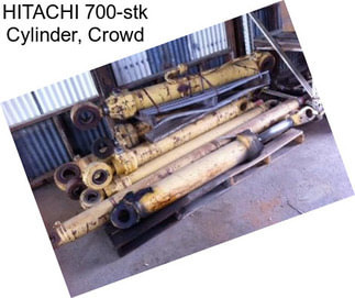 HITACHI 700-stk Cylinder, Crowd