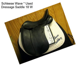 Schleese Wave * Used Dressage Saddle 18\