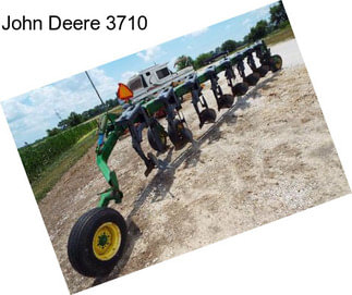 John Deere 3710