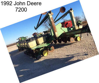 1992 John Deere 7200