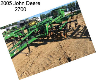 2005 John Deere 2700