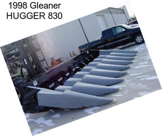 1998 Gleaner HUGGER 830