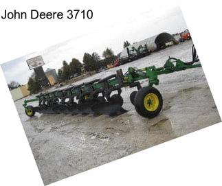 John Deere 3710