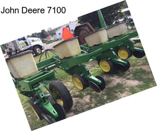 John Deere 7100