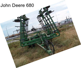 John Deere 680