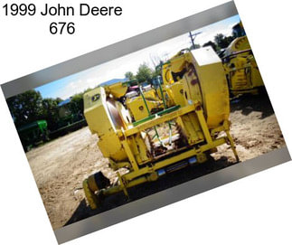 1999 John Deere 676