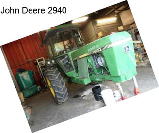 John Deere 2940