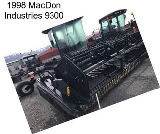 1998 MacDon Industries 9300