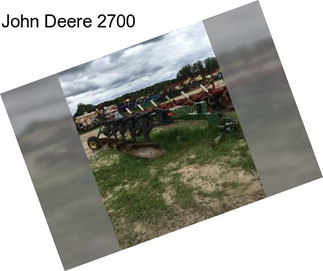 John Deere 2700
