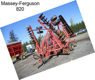 Massey-Ferguson 820