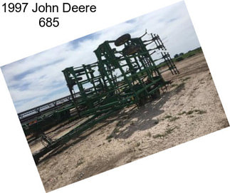 1997 John Deere 685