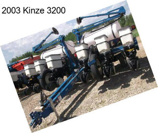 2003 Kinze 3200