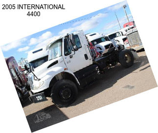 2005 INTERNATIONAL 4400