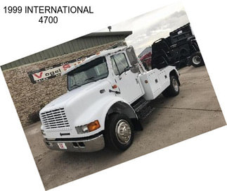 1999 INTERNATIONAL 4700