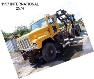 1997 INTERNATIONAL 2574