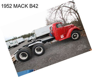 1952 MACK B42