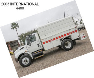 2003 INTERNATIONAL 4400