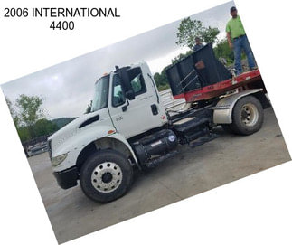 2006 INTERNATIONAL 4400