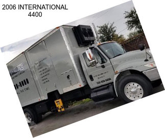 2006 INTERNATIONAL 4400