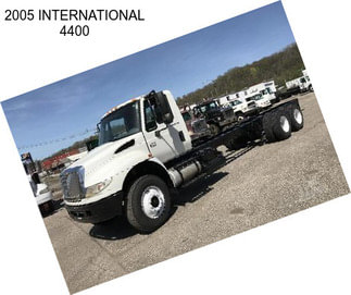 2005 INTERNATIONAL 4400