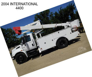 2004 INTERNATIONAL 4400