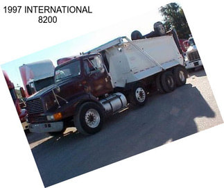 1997 INTERNATIONAL 8200