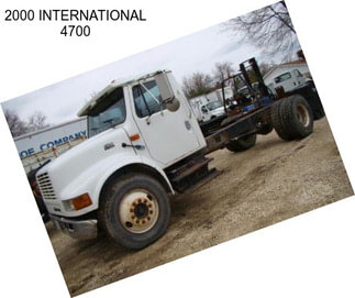 2000 INTERNATIONAL 4700