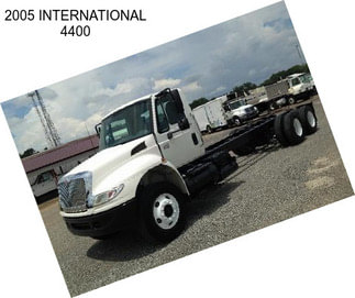 2005 INTERNATIONAL 4400