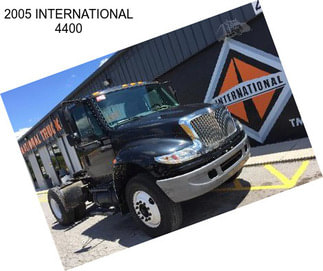 2005 INTERNATIONAL 4400