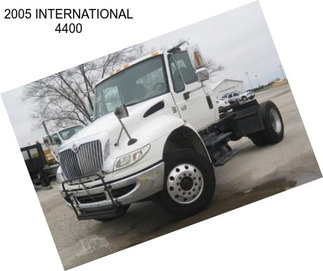 2005 INTERNATIONAL 4400